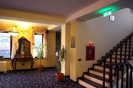 Classic Hotel 3*